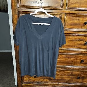 Aerie Womens XS Charcoal Gray Tshirt. Vneck, Oversized